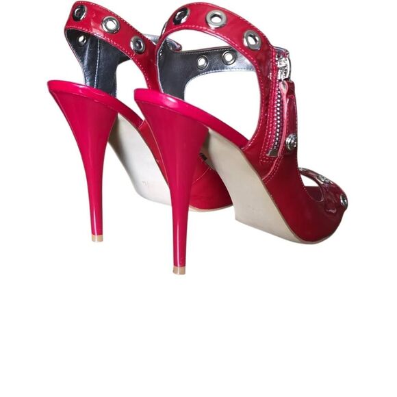 Guess Women's Size 7 Red Silver Grommets Patent Leather Peeptoe Stiletto Heels - Picture 3 of 6